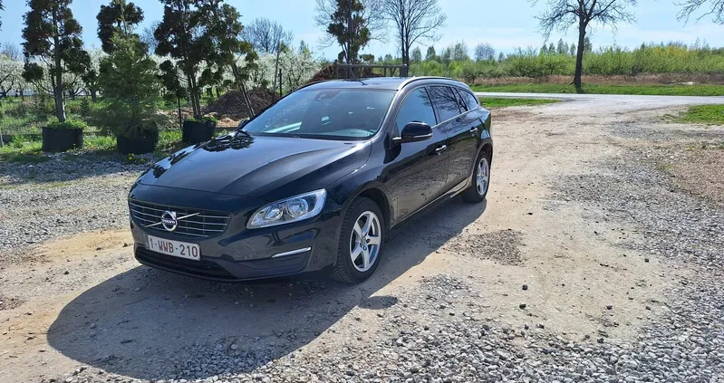 volvo v60 mazowieckie Volvo V60 cena 34700 przebieg: 212000, rok produkcji 2015 z Przysucha